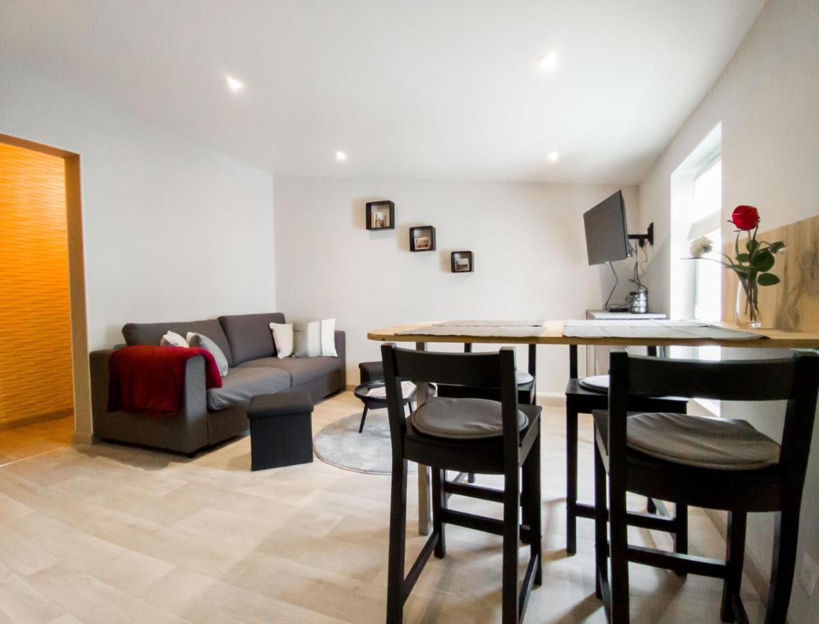 Chaleureux Appartement A Deux Pas Du Centre-Ville De Castillon, De La Dordogne Et Proche Saint-Emilion Exterior foto